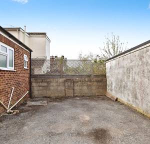 1 Bedroom Apartment / Studio for sale in Fairview Road, Salisbury