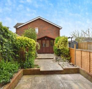2 Bedroom House for sale in Christopher Close, Salisbury