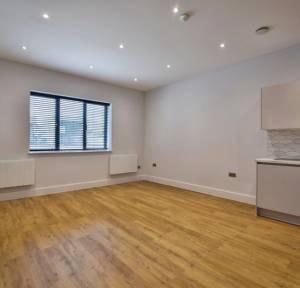 2 Bedroom Flat for sale in Castle Street, Salisbury