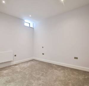 2 Bedroom Flat for sale in Castle Street, Salisbury