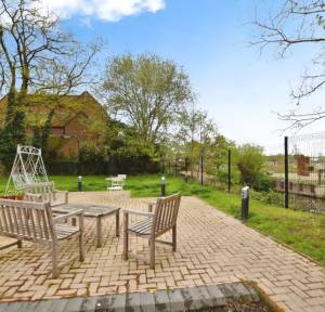 2 Bedroom Flat for sale in Castle Street, Salisbury