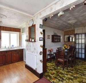 2 Bedroom Bungalow for sale in St. Gregorys Avenue, Salisbury