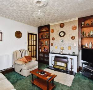 2 Bedroom Bungalow for sale in St. Gregorys Avenue, Salisbury