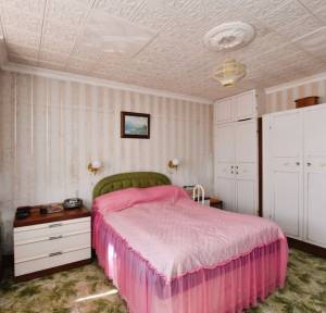 2 Bedroom Bungalow for sale in St. Gregorys Avenue, Salisbury