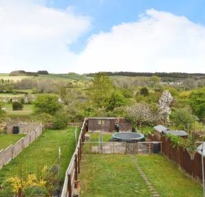 3 Bedroom House for sale in The Hollows, Salisbury