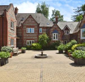 2 Bedroom  for sale in West Street, Salisbury