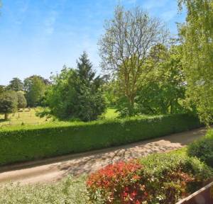 2 Bedroom  for sale in West Street, Salisbury