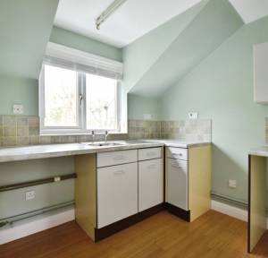 1 Bedroom Flat for sale in Ramleaze Drive, Salisbury