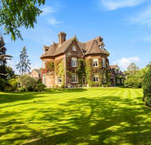 7 Bedroom House for sale in Vicarage Road, Salisbury