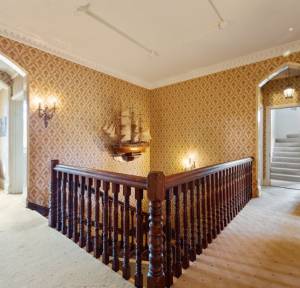 7 Bedroom House for sale in Vicarage Road, Salisbury