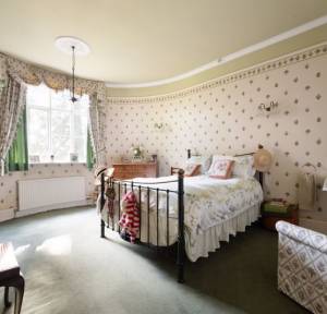 7 Bedroom House for sale in Vicarage Road, Salisbury