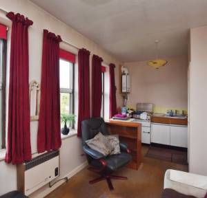 1 Bedroom Apartment / Studio for sale in Methuen Drive, Salisbury