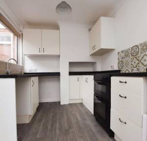 2 Bedroom House for sale in Duck Lane, Salisbury
