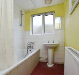 2 Bedroom House for sale in Duck Lane, Salisbury