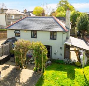 3 Bedroom House for sale in Station Road, Salisbury