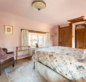 3 Bedroom House for sale in Station Road, Salisbury