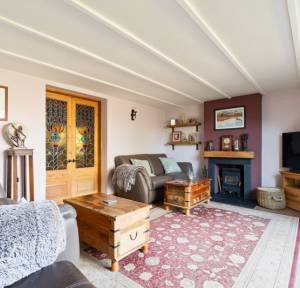 3 Bedroom House for sale in Station Road, Salisbury