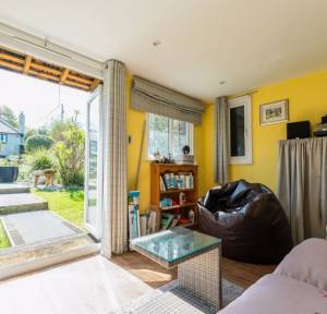 3 Bedroom House for sale in Station Road, Salisbury