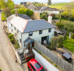 3 Bedroom House for sale in Station Road, Salisbury