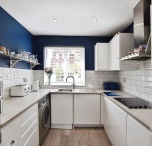 3 Bedroom Bungalow for sale in Devizes Road, Salisbury