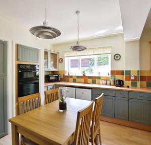 2 Bedroom Bungalow for sale in Blandford Road, Salisbury