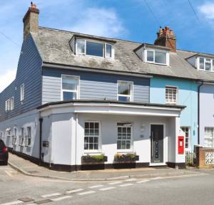 5 Bedroom House for sale in Lower Road, Salisbury
