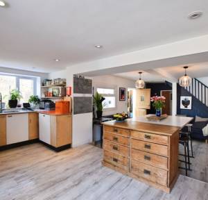 5 Bedroom House for sale in Lower Road, Salisbury