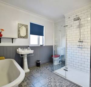 3 Bedroom House for sale in Dews Road, Salisbury