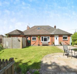 4 Bedroom Bungalow for sale in , Salisbury
