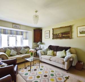4 Bedroom Bungalow for sale in , Salisbury