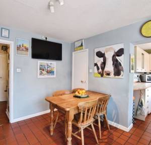4 Bedroom Bungalow for sale in , Salisbury