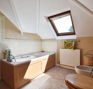 4 Bedroom Bungalow for sale in , Salisbury