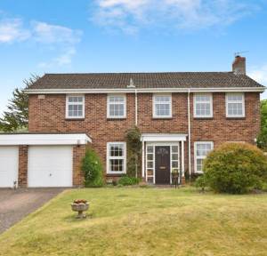 4 Bedroom House for sale in Laverstock Park West, Salisbury