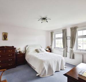 4 Bedroom House for sale in Laverstock Park West, Salisbury