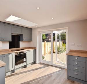 2 Bedroom House for sale in Meadow Road, Salisbury