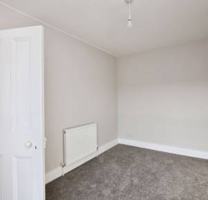 2 Bedroom House for sale in Meadow Road, Salisbury