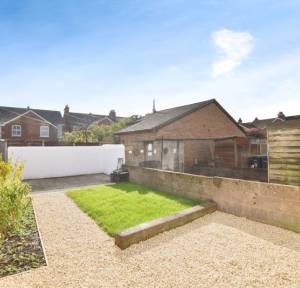 2 Bedroom House for sale in Meadow Road, Salisbury