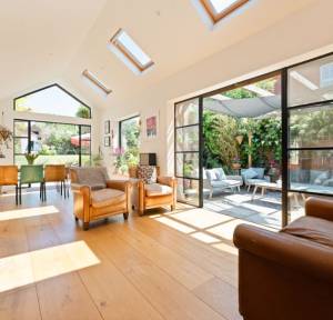 6 Bedroom House for sale in Swaynes Close, Salisbury