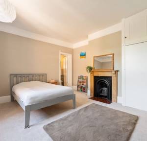 6 Bedroom House for sale in Swaynes Close, Salisbury
