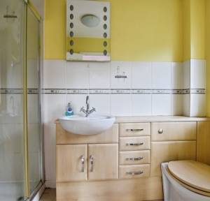 4 Bedroom Bungalow for sale in Saddlers Mead, Salisbury