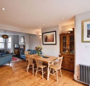 4 Bedroom House for sale in Chichester Close, Salisbury