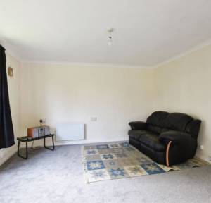 1 Bedroom Apartment / Studio for sale in Victoria Road, Salisbury