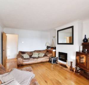 3 Bedroom Bungalow for sale in Downsway, Salisbury