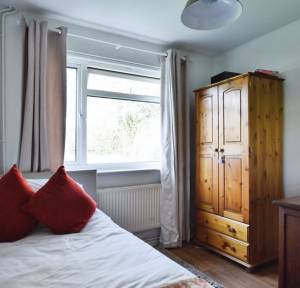 3 Bedroom Bungalow for sale in Downsway, Salisbury