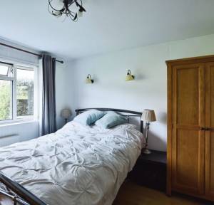 3 Bedroom Bungalow for sale in Downsway, Salisbury