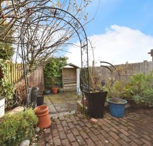3 Bedroom Bungalow for sale in Downsway, Salisbury