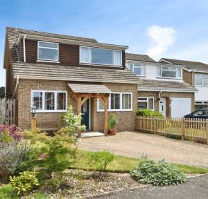 3 Bedroom House for sale in Stephens Close, Salisbury