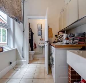 5 Bedroom House for sale in Victoria Road, Salisbury