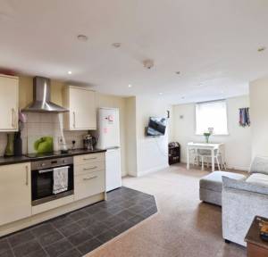 1 Bedroom Flat for sale in Estcourt Road, Salisbury