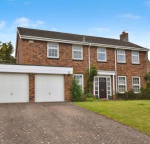 4 Bedroom House for sale in Laverstock Park West, Salisbury